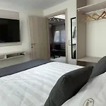 Luxrooms شقة *