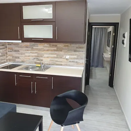 Luxrooms 아파트 Ofrínion