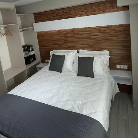 Luxrooms *