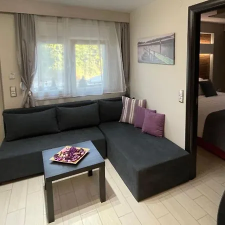 아파트 Luxrooms Ofrínion