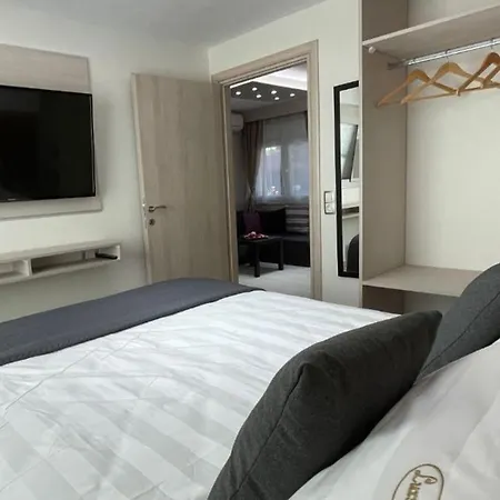 Luxrooms 아파트 *