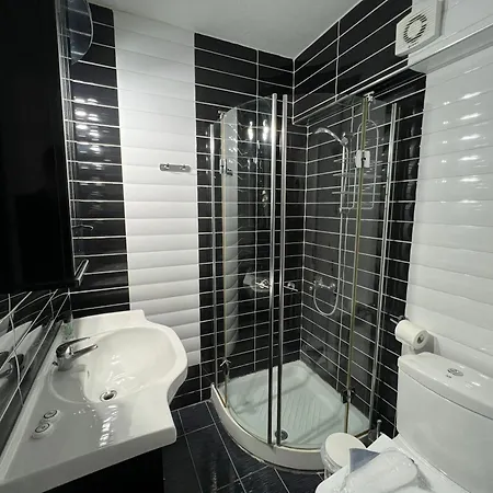 Luxrooms *
