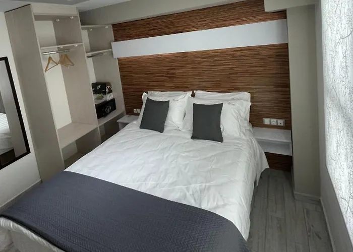Luxrooms *