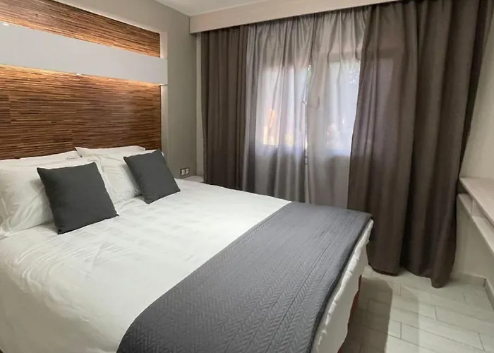 Luxrooms *
