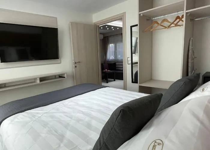 Luxrooms Apartament *